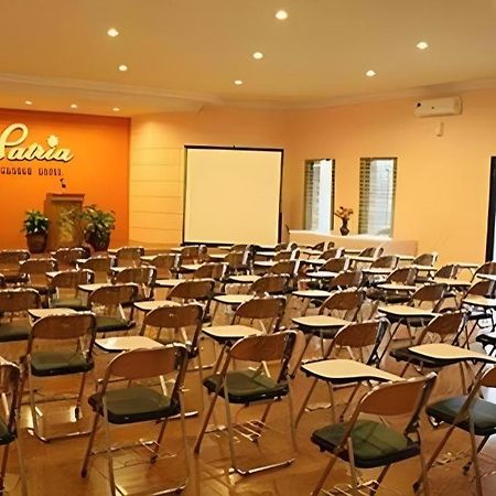 Patria Garden Hotel Blitar Kültér fotó